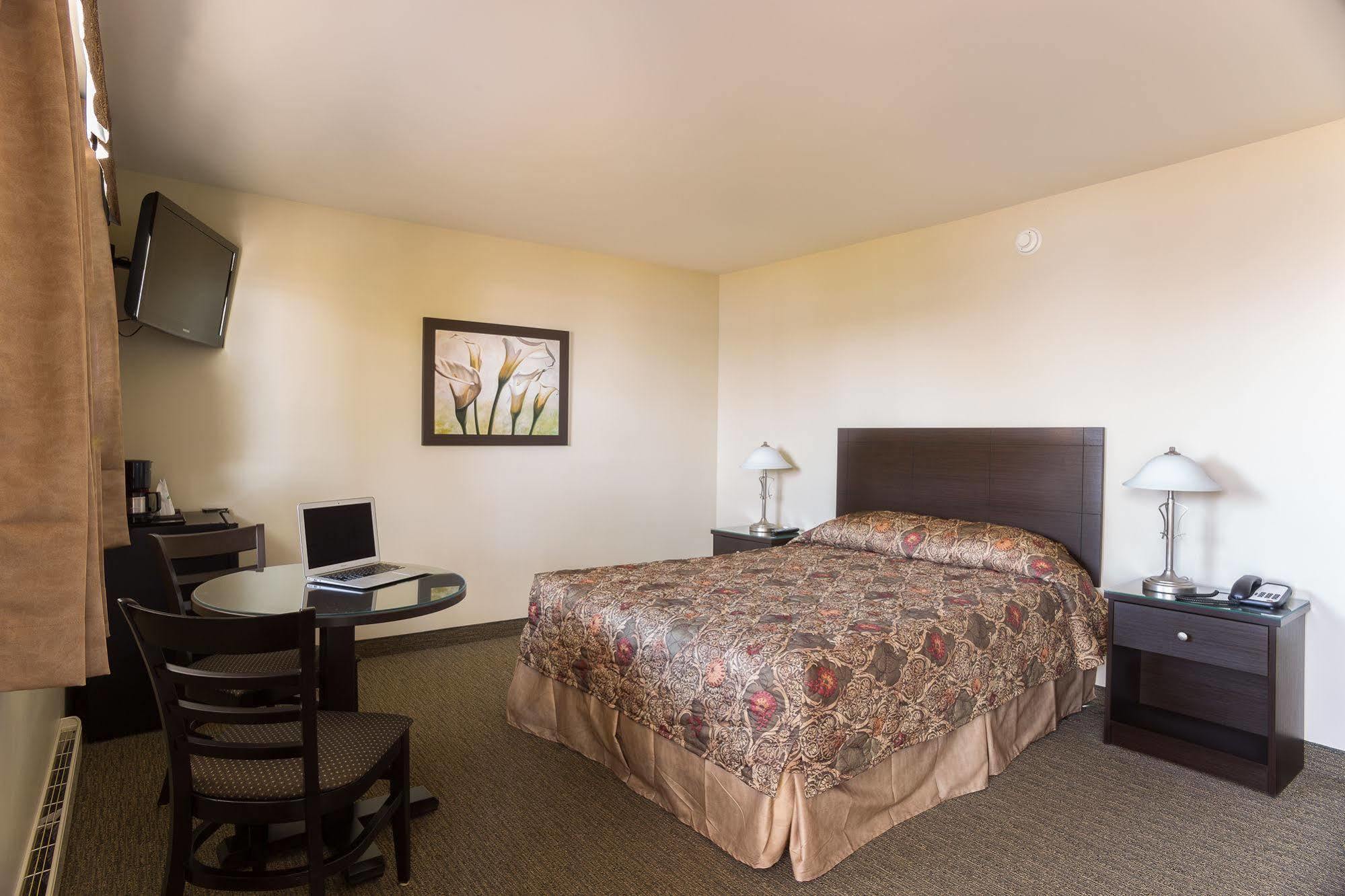 Motel Du Fleuve Brossard Zewnętrze zdjęcie